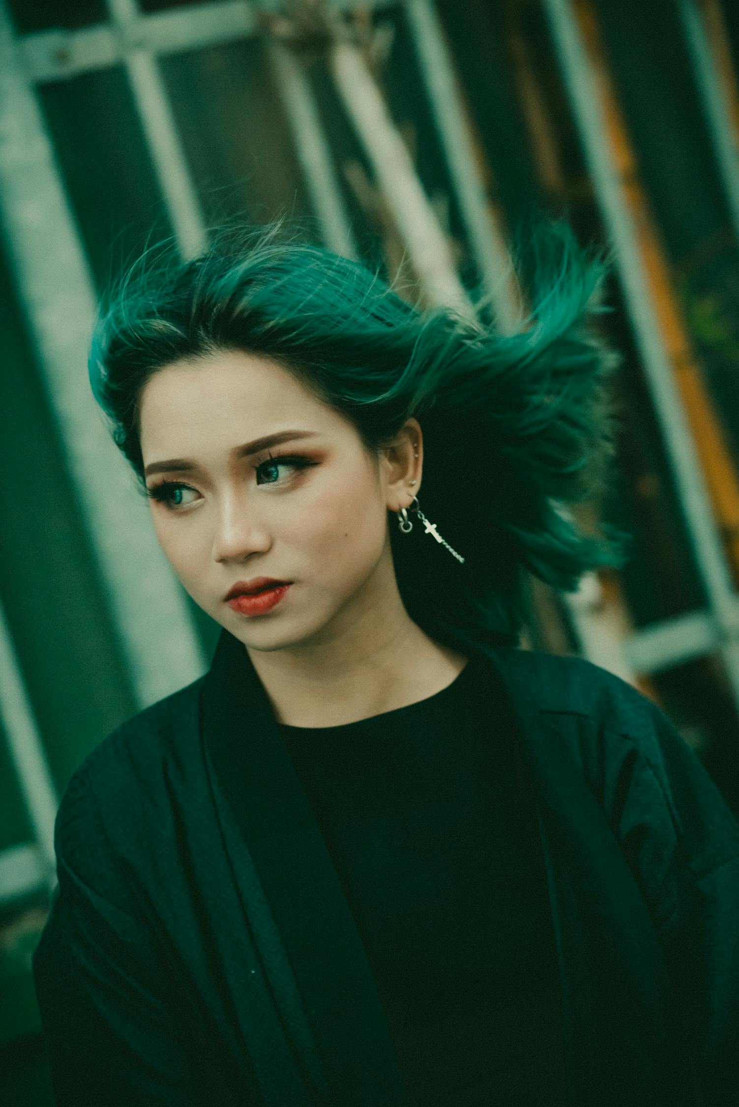 女方脸福音！探索最新发型设计趋势与造型建议