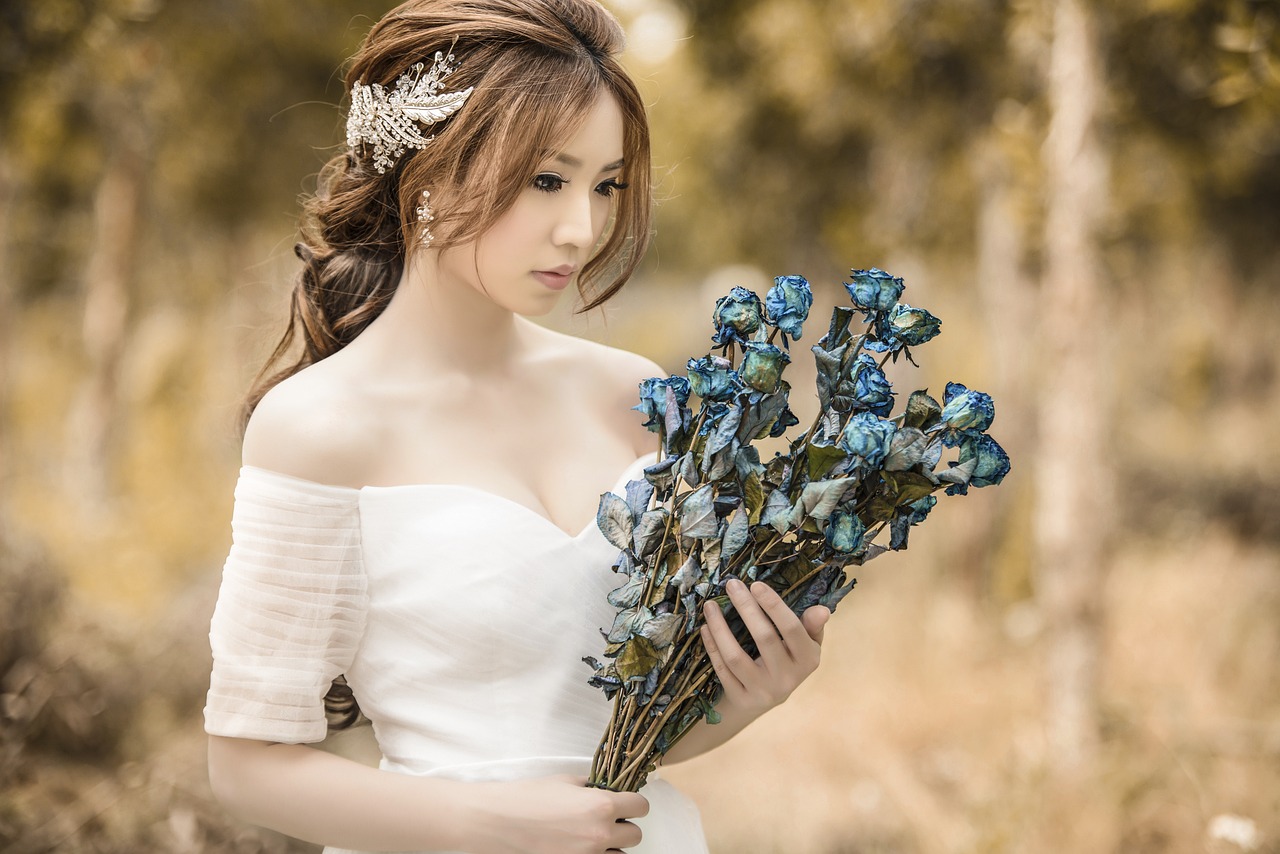 养狐为妃夜莫最新版，人与狐的奇幻情缘之旅