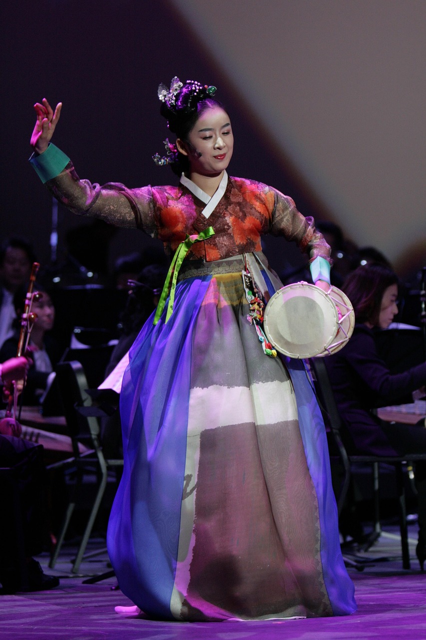 五月舞蹈演员的魅力瞬间与图片背后的故事