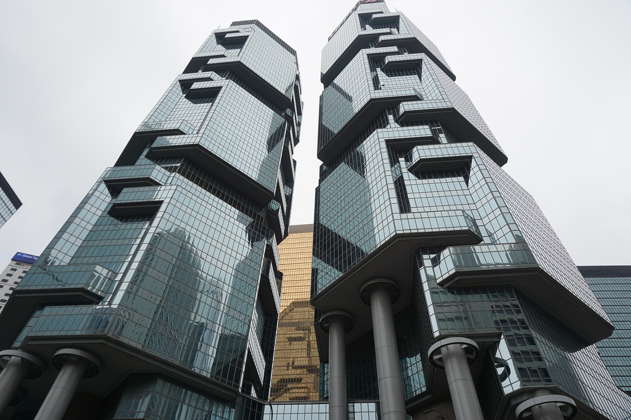 五月港交所与美交所上市差异解读，两大资本市场的区别分析