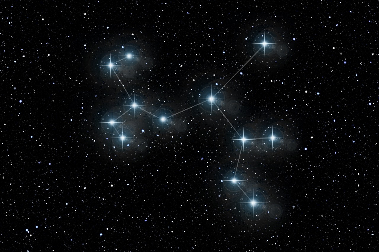 五月明星慈善之夜，星光璀璨，心系慈善事业！